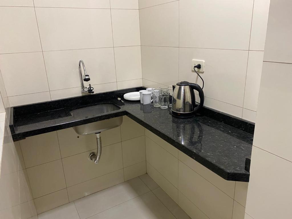 Espana Suites Hotel Ciudad del Este Ngoại thất bức ảnh