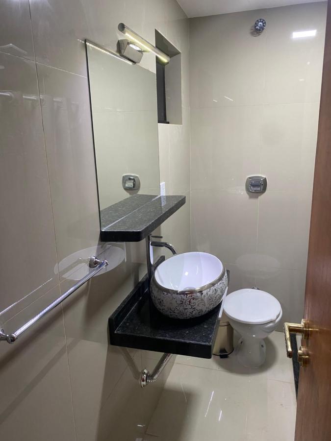Espana Suites Hotel Ciudad del Este Ngoại thất bức ảnh