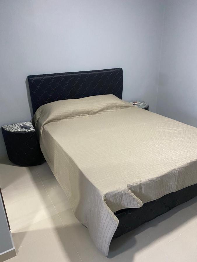 Espana Suites Hotel Ciudad del Este Ngoại thất bức ảnh