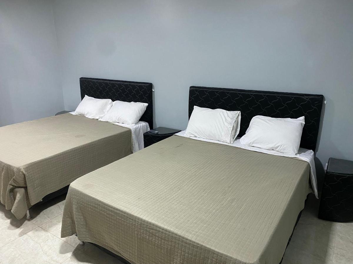 Espana Suites Hotel Ciudad del Este Ngoại thất bức ảnh